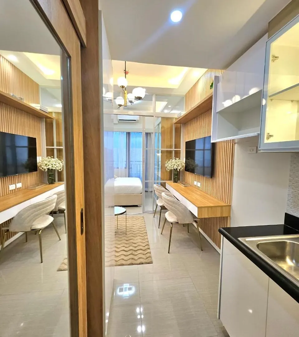 Franchelle Bliss - Shore 2 Residences Tower 1 Manila Apartment